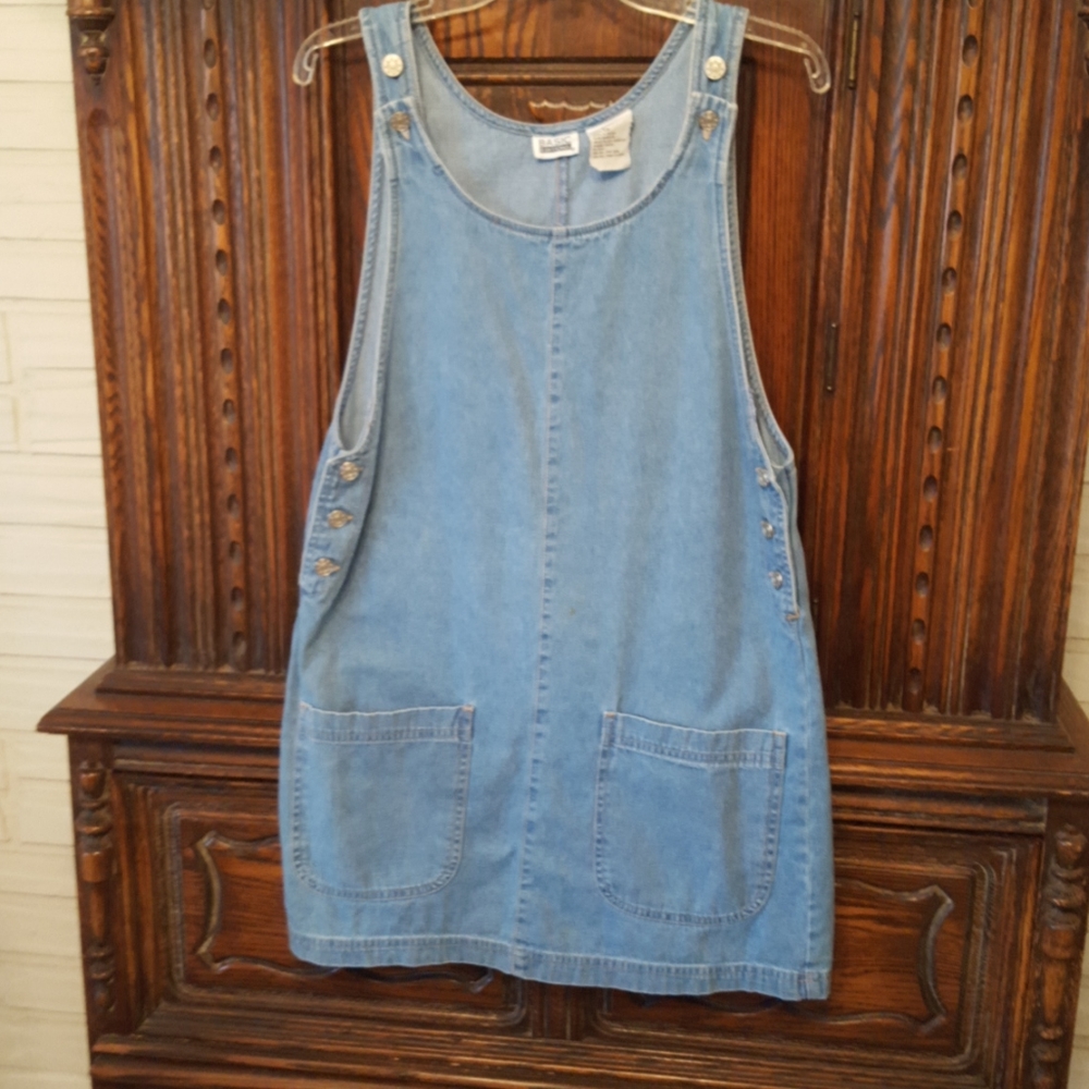 VINTAGE overall dress.